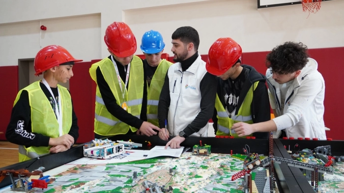 On February 21–22, the “FIRST LEGO League Challenge” Republic Tournament was held with the support of the Ministry of Science and Education and the Ministry of Youth and Sports, organized by the “STEAM Azerbaijan” project.