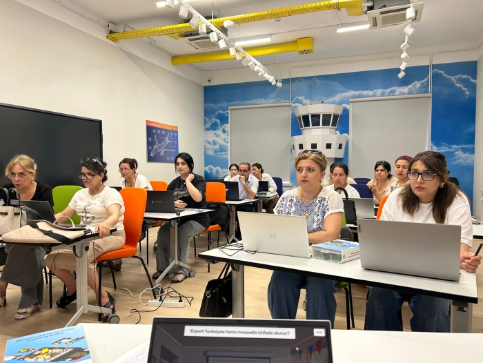  “STEAM əsaslı dərslərdə innovasiyalar və yeni texnologiyaların tətbiqi metodikası” mövzusunda təlimlər davam edir.