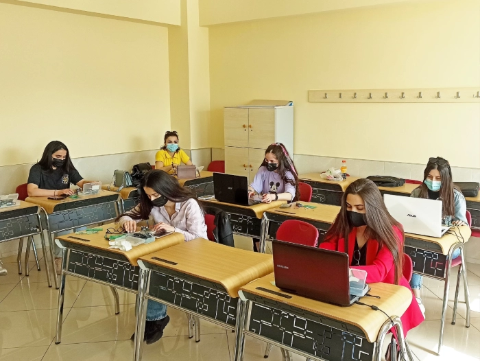  ADPU tələbələri üçün təlimlər keçirilib.