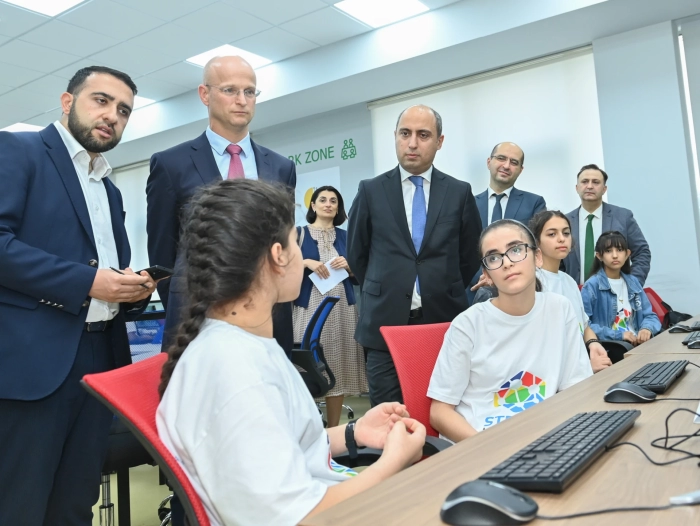  Beynəlxalq Qızlar Gününə həsr olunmuş hakaton.