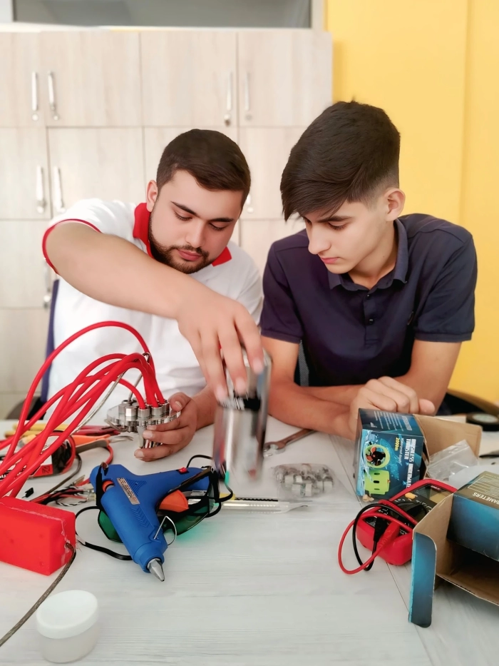  An Engaging and Educational Training Was Organized at the Aghdash STEAM Center by STEAM Azerbaijan Experts